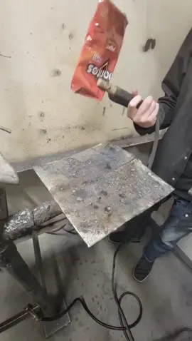#willitweld #blowthisup #welding #fypviral #makemefamous @tHat_Grandpa_24v @DirtyWood100 @Doritos 