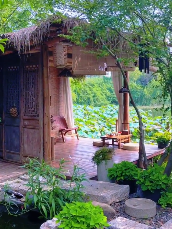 Không ai cho bạn sự bình yên bằng chính bạn #tâman #sachhay #loihayydep #phongthuycaivan #vuotlenchinhminh 