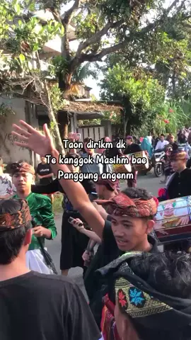 ite kanak lengek.#lombokvirall🌴🌴 #lomboktiktok #fyppppppppppppppppppppppp #sasaklombok🌴 