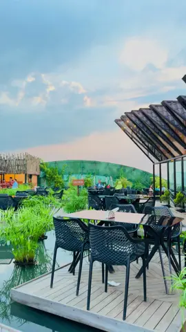 royal garden restaurant🥂🧃#theroyalgarden #vairalplace #uttro #Abdullahpur 