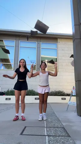 👅👅👅