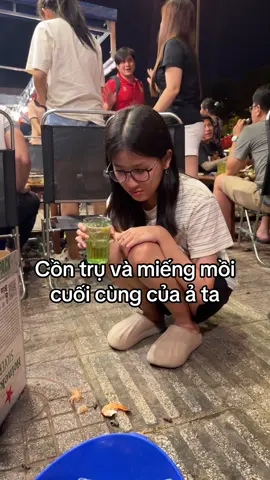 Tặng em dĩa tôm mới được không 😞 @Tiệm Nhà Ốc|Ốc Ngon Gò Vấp 