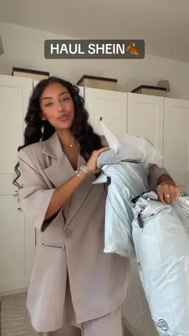 Code promo : 25FWmoutfit803 Restez à l’affût des tendances en recherchant et en suivant les noms des magasins SHEIN : Aloruh, MISSGUIDED, MUSERA, Elenzga #SHEINtrends #owntheszn #publicité #SHEINforAll @SHEIN @SHEIN France 