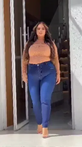 Calça Jeans Plus Size Skinny Feminina Com Lycra Cintura Alta #JeansPlusSize #CalçaSkinny #CinturaAlta #ModaComLycra #LookConfortável Copie o link e cole no navegador para comprar com desconto! 👇🏼  https://br.shp.ee/mgst7cp?smtt=0.0.9
