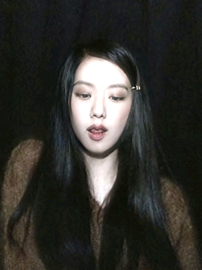 açıklama yok #jisoo #blackpink #viral #keşfet #fypシ 