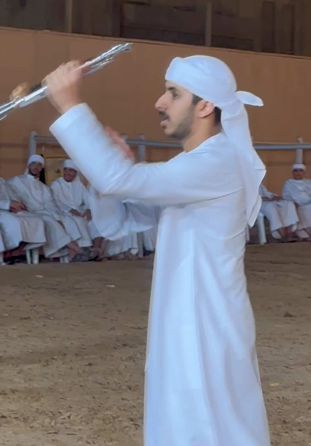 خالد صالح المنهالي وسلطان سعيد السويدي خلال التصفيات التأهلية لبطولة فزاع لليوله برنامج الميدان 21 ويوله مميزه على أغنية ضرغام كلمات : عبدالله حمدان بن دلموك ألحان: فايز السعيد غناء : ميحد حمد ‏‎#بطولة_فزاع_لليوله_للكبار #بطولة_فزاع  #اليوله #يوله#الميدان٢١       ‏‎        