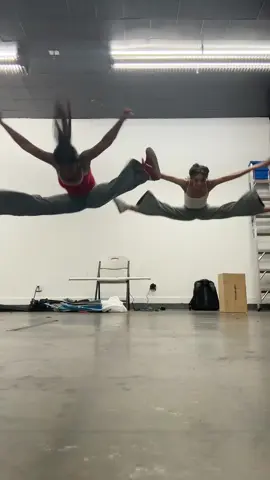 BOW @Sydney Smiles #trending #dance #fyp #trend #dancers 