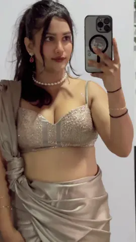 @Áśhèñ Pèrérå ලස්සනයි ද ? 🥹♥️