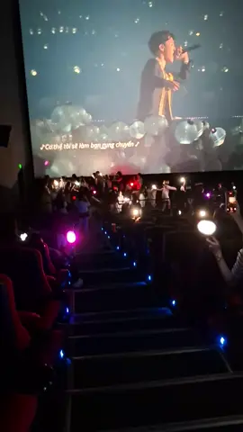 ami chúng ta dễ thương xỉu 💜 BTS MOVIE WEEK - 2016 花樣年華 ON STAGE: EPILOGUE #bts #btsarmy #bangtan #방탄소년단 #army @bts_official_bighit 