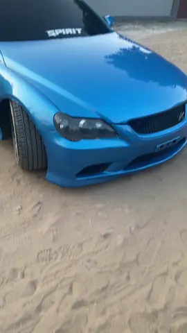Carro baixo não anda desfila 