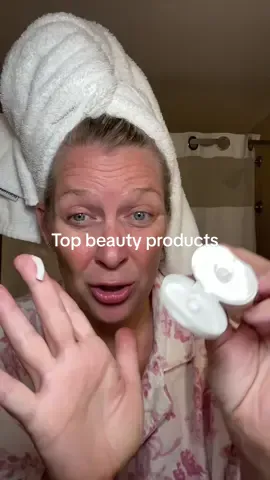 #creatorsearchinsights #moisturizer #skinbarrier #COSRX #tiktokmademebuyit Needed a good, go to moisturizer for my sensitive skin and LOVE this one! 