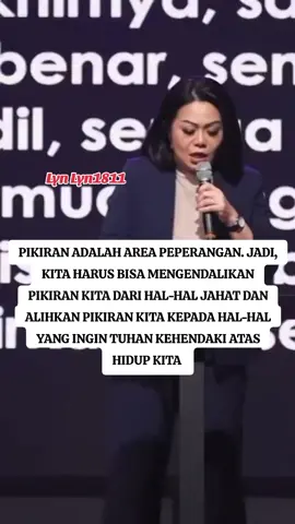 Roma 12:2  Janganlah kamu menjadi serupa dengan dunia ini tetapi berubahlah oleh pembaharuan budimu, sehingga kamu dapat membedakan manakah kehendak Allah, apa yg baik, yg berkenan kepada Allah dan yg sempurna.  Amsal 4:23  Hati-hati dengan cara berpikirmu, hidupmu dibentuk oleh pikiran-pikiranmu.  Kadang kita sadar akan pertempuran, namun terkadang kita melupakannya. Iblis berusaha memenangkan pikiran kita.  Iblis bekerja aktif di dalam pikiran untuk menanamkan dusta, keraguan dan membuat benteng kebohongan. Cara seseorang berpikir membentuk sikap, perasaan, keinginan dan tindakan seseorang sehingga iblis berusaha menguasai pikiran untuk menimbulkan malapetaka. Peperangan yg sesungguhnya bukanlah dengan cara duniawi melainkan perjuangan rohani di dalam pikiran kita.  BAGAIMANA AGAR KITA DAPAT MENANG DARI PIKIRAN NEGATIF?  1. Berserah bukan menyerah Cara terbaik untuk menaklukkan pikiran penuh dosa adalah dengan menyerahkannya kepada Yesus, karena Dialah satu-satunya Pribadi yg paling mampu memberi kita kuasa atas dosa. Yesus sudah menang melawan semua macam dosa termasuk pikiran negatif dan kebencian sekalipun. Itulah mengapa berserah kepadaNya adalah pilihan pertama yg harus kita buat. Mintalah kekuatan setiap kali godaan itu datang, maka Ia pasti akan menolong kita.  2. Kelilingi pikiran dengan firman Tuhan  Dengan menyempatkan diri dalam hadiratNya, kita akan terpenuhi terlebih dahulu dengan firmanNya sehingga lebih mudah untuk menolak pikiran yg jahat. Penyertaan Allah tentu akan melindungi kita dari setiap serangan iblis. Jika kita berlindung kepadaNya Allah sendiri berjanji akan melindungi kita.  3. Hentikan pikiran negatif dan mulai pikiran benar Memiliki pemikiran yg kudus, ilahi dan rohani adalah sebuah langkah yg radikal dan anti mainstream di tengah dunia yg sengit dengan hoax, kebencian, sarkasme dan kecurigaan. Maukah kita mengambil keputusan untuk menjadi berbeda dengan menjadikan firman Allah sebagai sumber dari pikiran kita? Pikiran kita adalah kekuatan yg begitu besar, apa yg kita pikirkan akan menjadi hidup kita, dan apa yg kita lakukan dengan hidup kita akan menjadi takdir kita. Tidak ada satupun, bahkan Tuhan maupun iblis sekalipun, yg dapat mengubah kita selain keputusan kita sendiri. Mari kita memutuskan untuk memikirkan apa yg berkenan di hadapan Tuhan agar namaNya pun turut dimuliakan. 