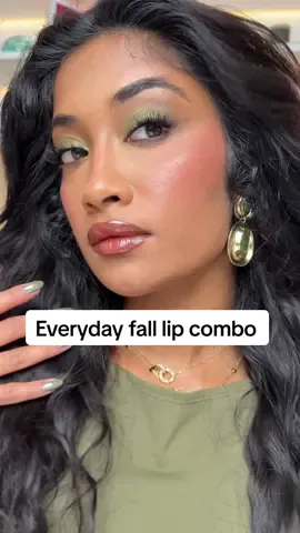 The perfect “fall lip combo” is also my everday warm nude lip 🤪 just #browngirl things (🔗ed in my bio) @Morphe Cosmetics @NYX Professional Makeup #browngirlmakeup#browngirllipcombo#falllipcombi#mutedlips  
