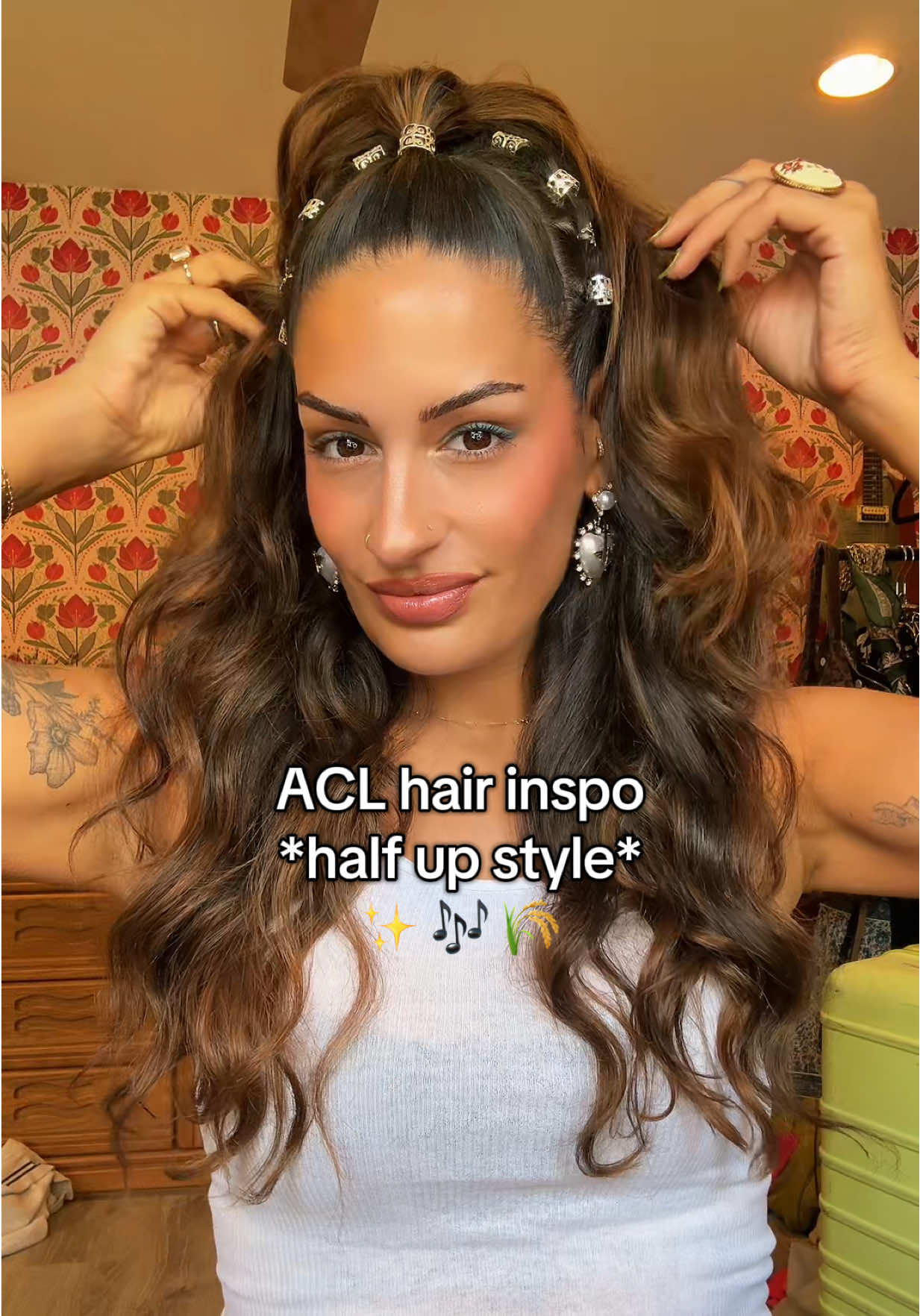 You’d be shocked at how easy this was - all you need to know how to do is tie a pony! #aclfestival #aclhairstyle #austincitylimits #hairtok #festivalhair #halfuphalfdown #fentysuperbrandday #LanguageLearning #madeandtaylored 