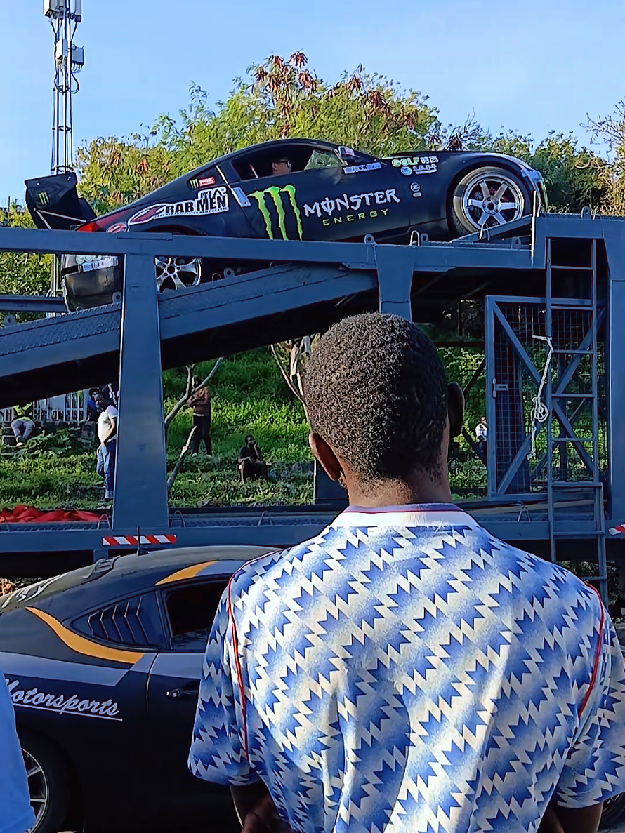 The big boy toys are here for the Mombasa Tourism week✨️💯 these actions are performed by experts, do not try them anywhere. #unclelee #leonsmiles #fypp #fyp #mombasatiktokers 