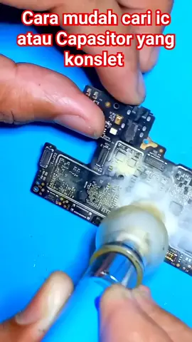 cara termudah mencari ic/kapasitor yang rusak #tecnology #teknisi #gadget 