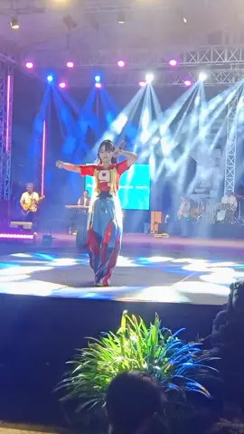 sabar nggeh☺️ #fyppppppppppppppppppppppp  #pekanrayapasuruan2025  #konserhappyasmara  #masukberanda  #konser  #candrawilwatikta 