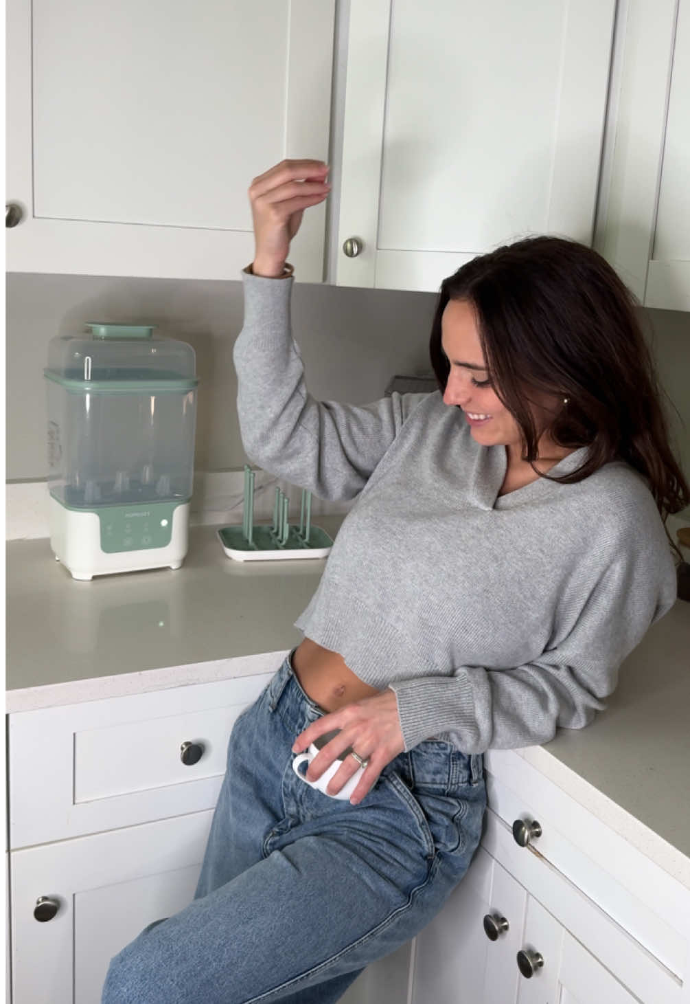 Not gonna lie, I freaked out when @momcozy reached out for this collab! I was so excited because I had already purchased so many of their products with my own money and had been eyeing their sterilizer for so long..  I can’t count how many times I burned myself boiling my bottle parts— only for them to possibly get contaminated while sitting/drying all over my counter 🙃  Here’s why I love it: ✨ sterilizes in 8 minutes ✨ kills 99.9% of bacteria  ✨ fits 6 bottles plus all the extra pieces  ✨ compact enough to fit right in my kitchen cabinet ✨ comes with an extra drying rack  From September 22 – October 8, you can get 20% off with my code DANITHEPA. LINK IS IN BIO!!  #Momcozy #momcozysterilizer #MomcozyBrandDay #CozyTech #MomcozyPrimeDay