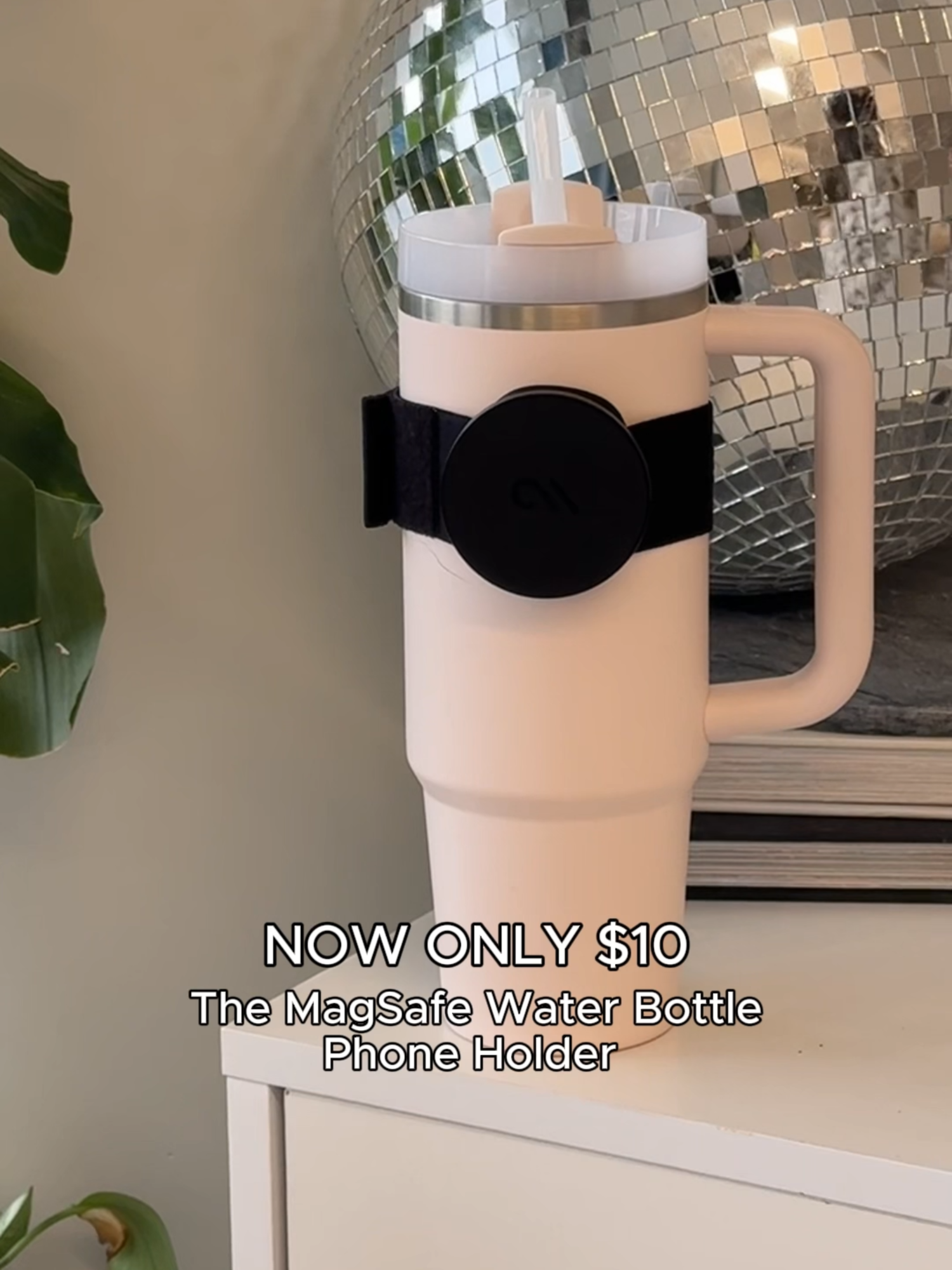 shop the MagSafe water bottle phone holder for only $10 on TikTok Shop! #magsafe #waterbottlephoneholder #contentcreator #contentcreatoressentials