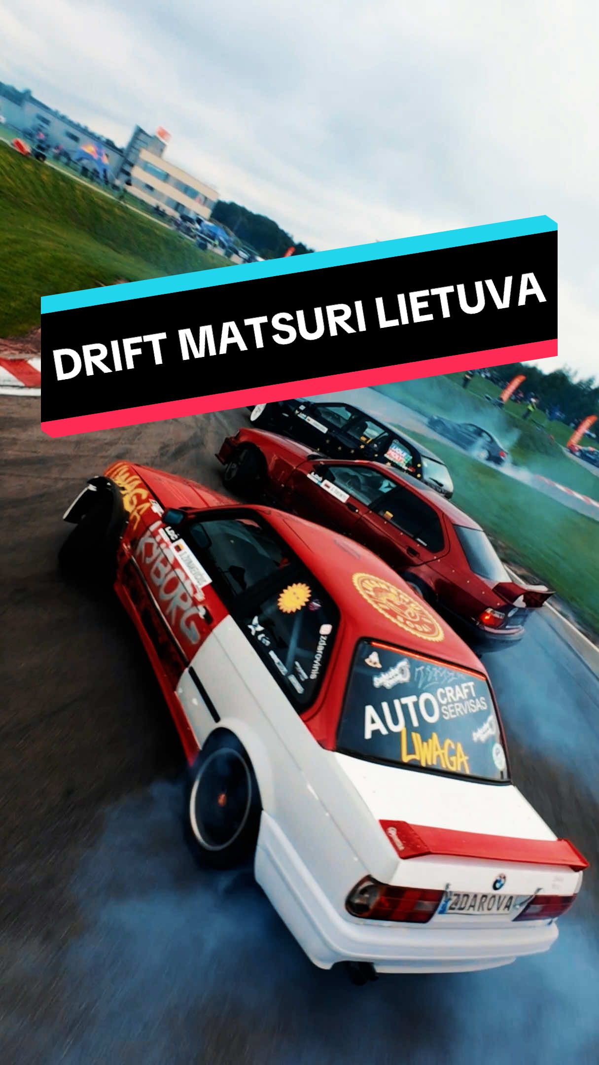 🇬🇧 DRIFT MATSURI – pure drift vibes! 🔥 Just drive, drive, drive… and then drive some more! 🚗💨 Tandem after tandem, tires barely wear – just keep filling up fuel and sending it! ⛽️💨 An awesome day, great atmosphere, and an epic event! 💯🤟 ⸻ 🇱🇻 DRIFT MATSURI – tīrākā drifta formula! 🔥 Vienkārši brauc, brauc, brauc… un vēlreiz brauc! 🚗💨 Tandēms pēc tandēma, riepas gandrīz nedilst – tikai lej degvielu un dod vaļā! ⛽️💨 Forša diena, lieliska atmosfēra un bomba pasākums! 💯🤟 #DriftMatsuri #DriftLife #TandemTrain #SmokeyMarcha #E46Turbo  