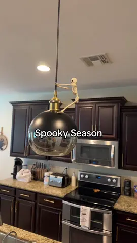 The millennial in me couldn’t help it #spookyseason #spooky #halloweendecor #skelly #halloween 