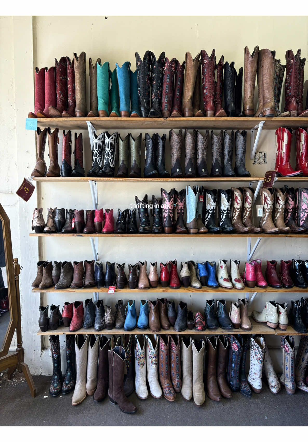 thrifting in austin is truly fantastic #thrifting #thriftwithme #thriftfinds #thriftfind #thrifttok 
