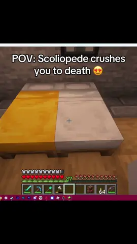 tell me why this is the only pokemon in my party that does this 😭 Chunky cant get to sleep without CUDDLES! 😵 #pokemon #cobblemon #scolipede #Minecraft 