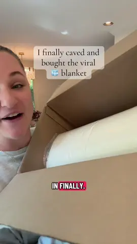 When I tell you this ice blanket has me feeling like I'm in a little igloo IM NOT LYING @Ice Blankets #iceblanket #blanket #bedding #chistmasgifts 
