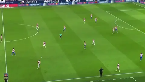 🚀 تصويبة صاروخية تستقر في شباك أوبلاك! 😱🔥 يا له من هدف 👏⚽️ #الدوري_الإسباني #أتليتيكو_مدريد #رايو_فييكانو #الشعب_الصيني_ماله_حل😂😂 #foryoupage 