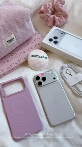 pov: iPhone 17 pro max I’m obsessed 🌸🎀 #iphone17promax #iphone #iphonecase #iphone17 #unboxingvideo @apple 