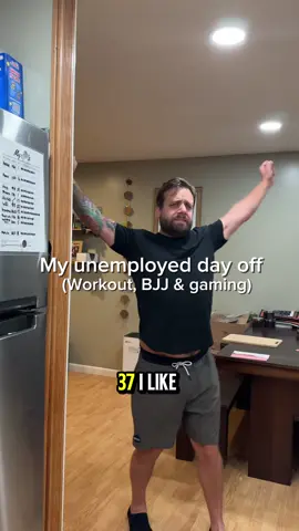 I love getting back in shape and pushing myself to new limits. Training in Brazilian Jiu-Jitsu has been an amazing way to challenge my body and mind while learning a new combat skill. After a solid workout, I enjoy winding down with some gaming to relax and recharge. Balancing fitness, hobbies, and family time makes my days feel well-rounded and fulfilling. There’s something special about putting in the work, enjoying your passions, and still making time for the people who matter most. If you’re looking for motivation to stay active, explore a combat sport, or just build a balanced lifestyle, this is proof that you can combine fitness, fun, and family into one great day. If any of this resonates with you, follow me for more tips, inspiration, and a peek into my daily routine. #dayinthelife #jiujitsugrappling #Fitness #hiit 