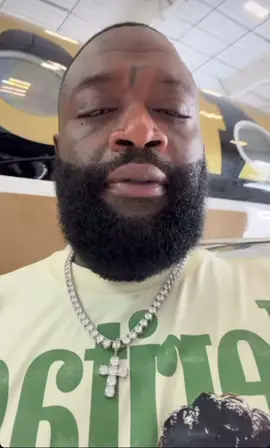 Think about all the things you been through and you still winning ! 💪 Never doubt yourself 🙏🌎❤️  #rickross #motivation #fyp #fypシ 