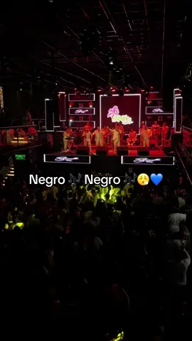 Negro , negro …. 😮‍💨 #zarate #finesdesemana #alianzalima @brunellatorpocoyorquesta 