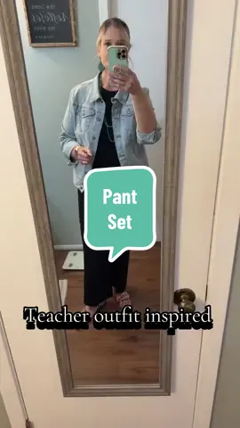 Perfect two piece pant set for teachers! #twopieceset #twopieceoutfit #twopiecesets @WIHOLL 