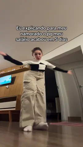Ainda bem que eu explico  . . . #tiktok #comedia #humor #viral 