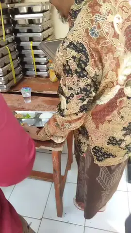 Orang tua muridpun meyakinkan makanan yg di sajkan MBG