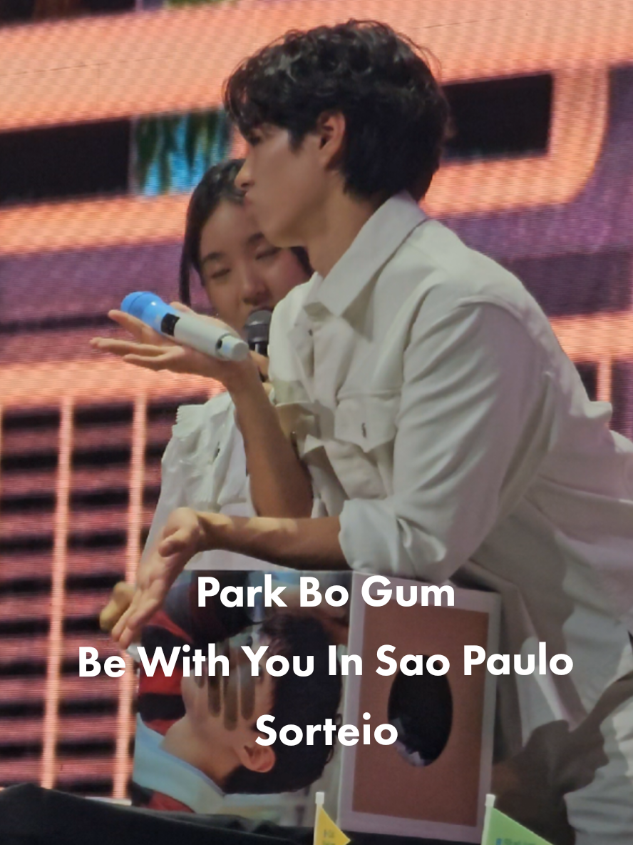 Ele tentando fazer com que o pessoal da parte de baixo ganhasse alguma coisa 😅 #박보검 #parkbogum #bewithyouinsaopaulo #bewithyou  #kdrama 