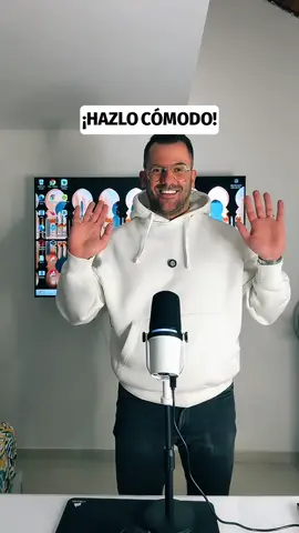 Descubre cómo la comodidad puede transformar tus transmisiones en vivo. En este clip, te muestro mi nuevo escritorio y cómo me preparo para hacer mis lives de manera más cómoda y elegante. ¡No te lo pierdas!#Elegancia #Lives #Comodidad #Streaming #TonyZagan