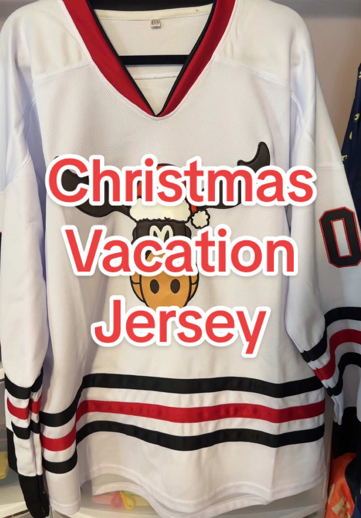 Bring the holiday laughs home with this Griswold #00 Marty Moose hockey jersey from National Lampoon’s Christmas Vacation 🎄🏒 Perfect for Christmas parties, fan events, or cozy movie nights, this breathable long sleeve jersey combines comfort with a nostalgic movie-themed design. #tiktokshopcreatorpicks  #TikTokShopRestock  #TikTokShopBlackFriday #TikTokShopCyberMonday  