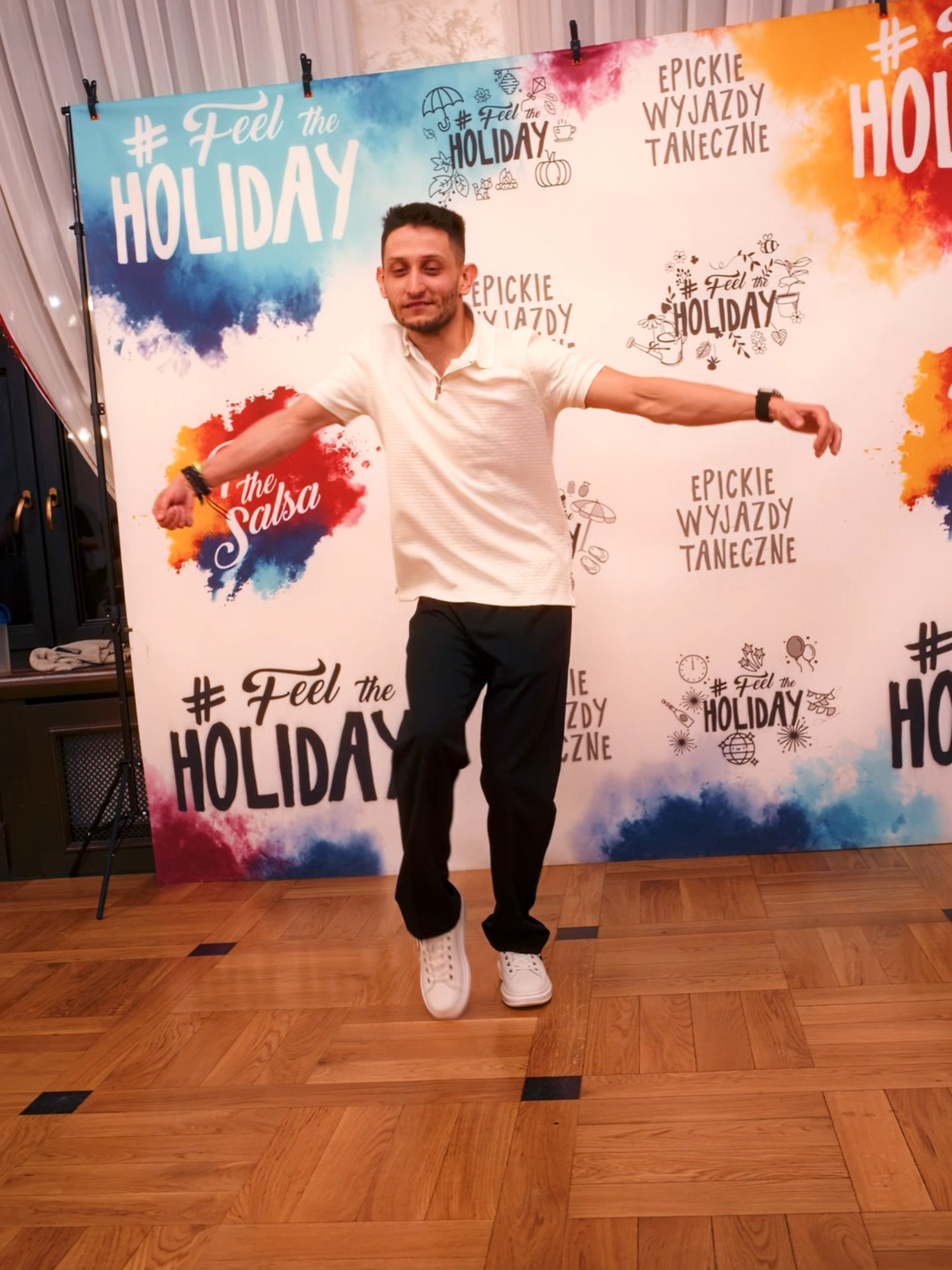 🔥 Szosti - Go Down Deh ☘️   Pure popping vibes and smooth style from Szosti 🔥   Feel the rhythm and enjoy the groove! 💃🕺   💪🏻 @szostinho  🎼 Go Down Deh (feat. Shaggy and Sean Paul) Spice  📽️ @dance.lens 📍@feel.the.salsa #popping #popdance #dancer #poppin #dancevideo