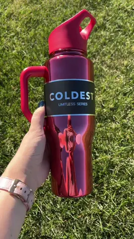 I think this is my favorite water bottle to date #coldest @Coldest #tumbler #christmasgift #fyp 
