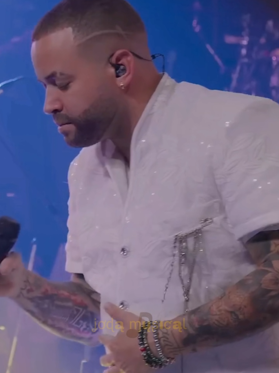Nacho - Andas En Mi Cabeza. #musica #nacho #andasenmicabeza #latinoamerica 