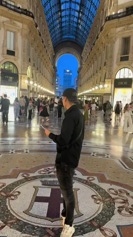 Milano 🇮🇹 #italy #milan #duomodimilano 