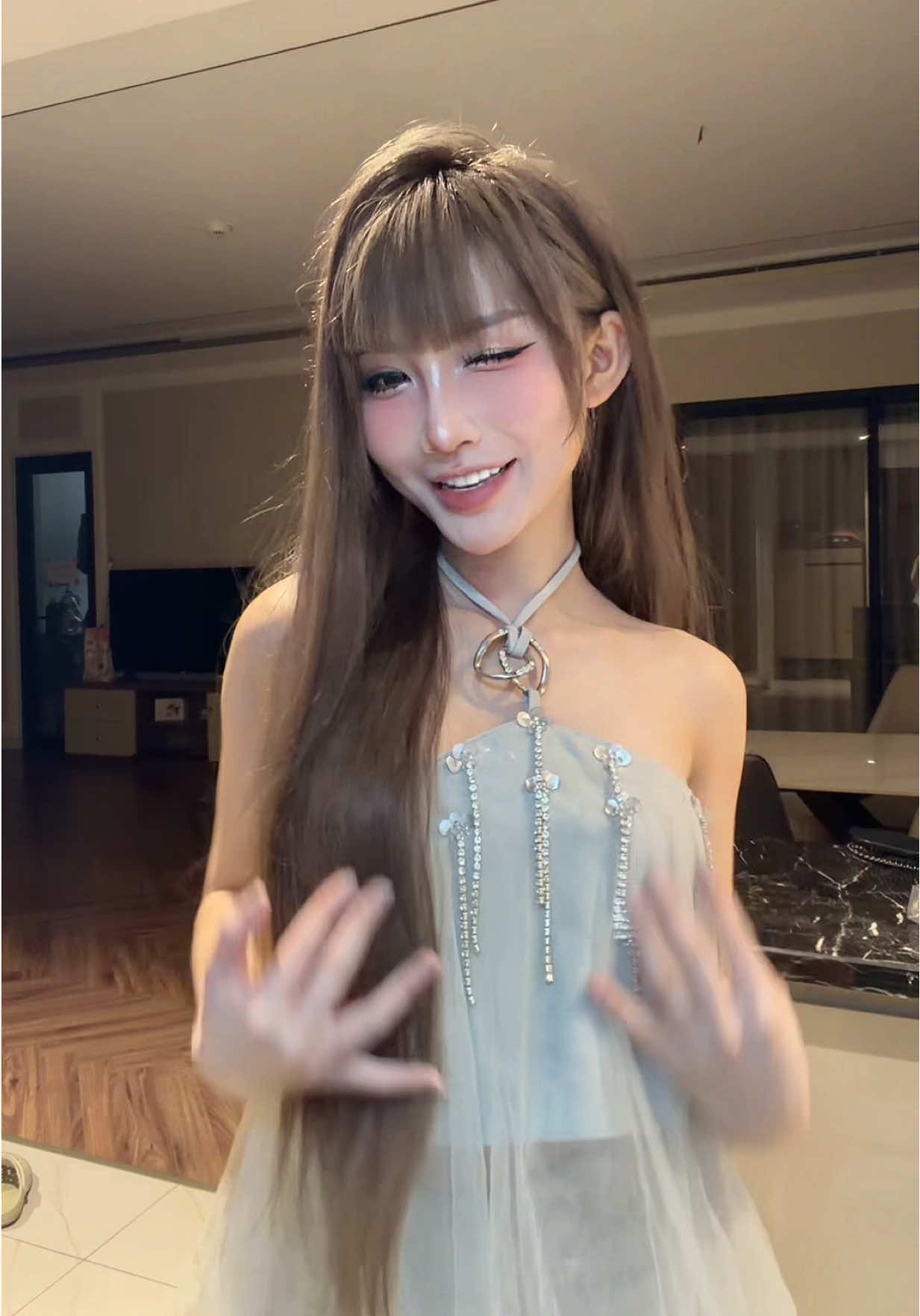 😛