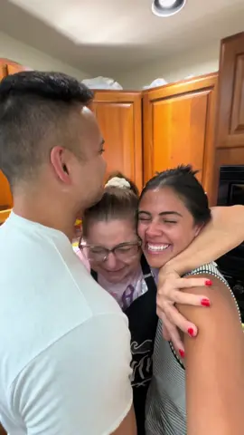 Telling my mom was one of the most special moments I will forever hold in my heart 💛 how blessed is my baby to have a person in their life like my mom #pregnant #pregnancy #tellingmymomimpregnant #pregnanttiktok #fyp 