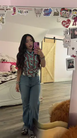 Vivo solo por tu amor?🙈.          #lavacavane❤️🐮 #tiktokshop #westernwear #vaquera #UT 