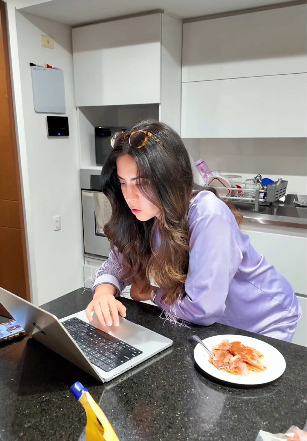 Cocinándome delicioso 🤤 wraps de lomitos de pollo 🫰🏻 Me ayudan con más recetas fáciles y las vamos probando? 🫶🏼 #cookwithme #cookingtiktok #recetasfaciles #dailylife #DailyRoutine 