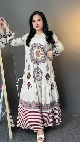 Rekomendasi dress panjang motif etnik yang cantik banget 😍 Bahannya adem, jatuh, dan nyaman dipakai seharian ✨ Cocok untuk di rumah atau acara santai 🛒 #DressPanjang #GamisKekinian #DressMotif #BajuRumahanCantik #OOTDModest 