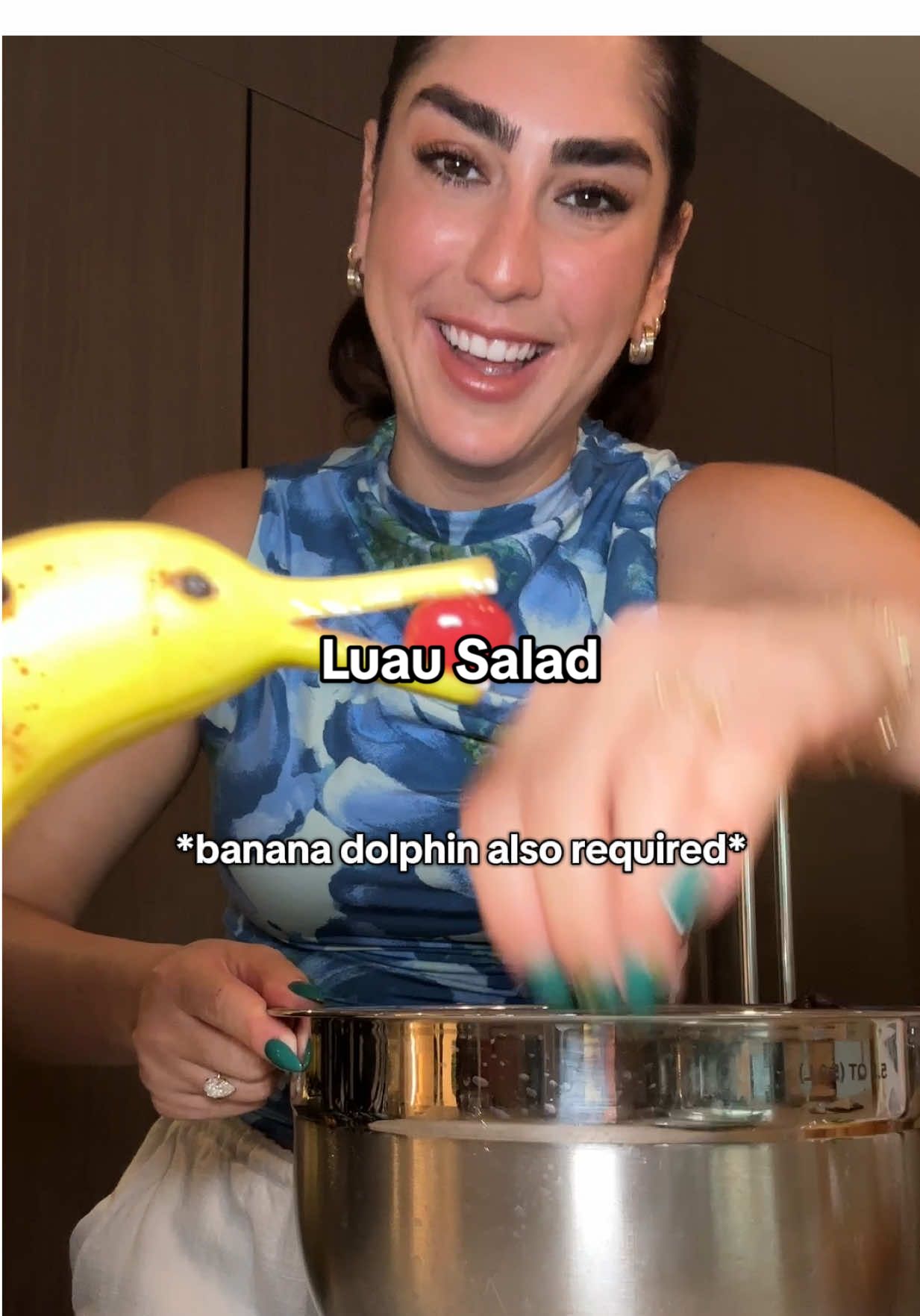 The banana dolphin really stole the show 🍌🐬 #salad #cheesecakefactory #luau 