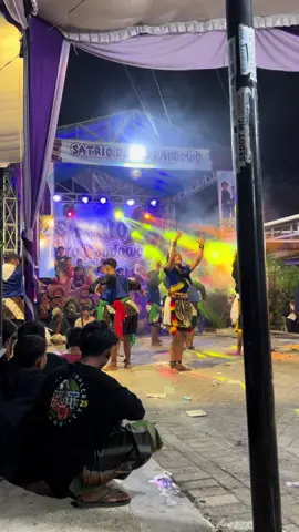 SESARENGAN KALIAN SATRIO PUTRO PANDOWO#satrioputropandowo1287 #fypjaranan #jaranangresik 